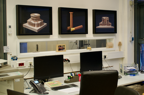 Im Ersten OG könnt ihr euere Dateien zum cutten und fräsen abgeben.